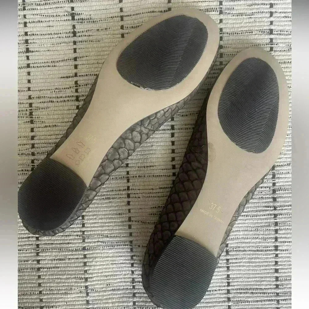 Anthro All Black Label Brown Faux Snake Flats 6.5 Shipped USPS NWOB/TAG - Picture 4 of 8